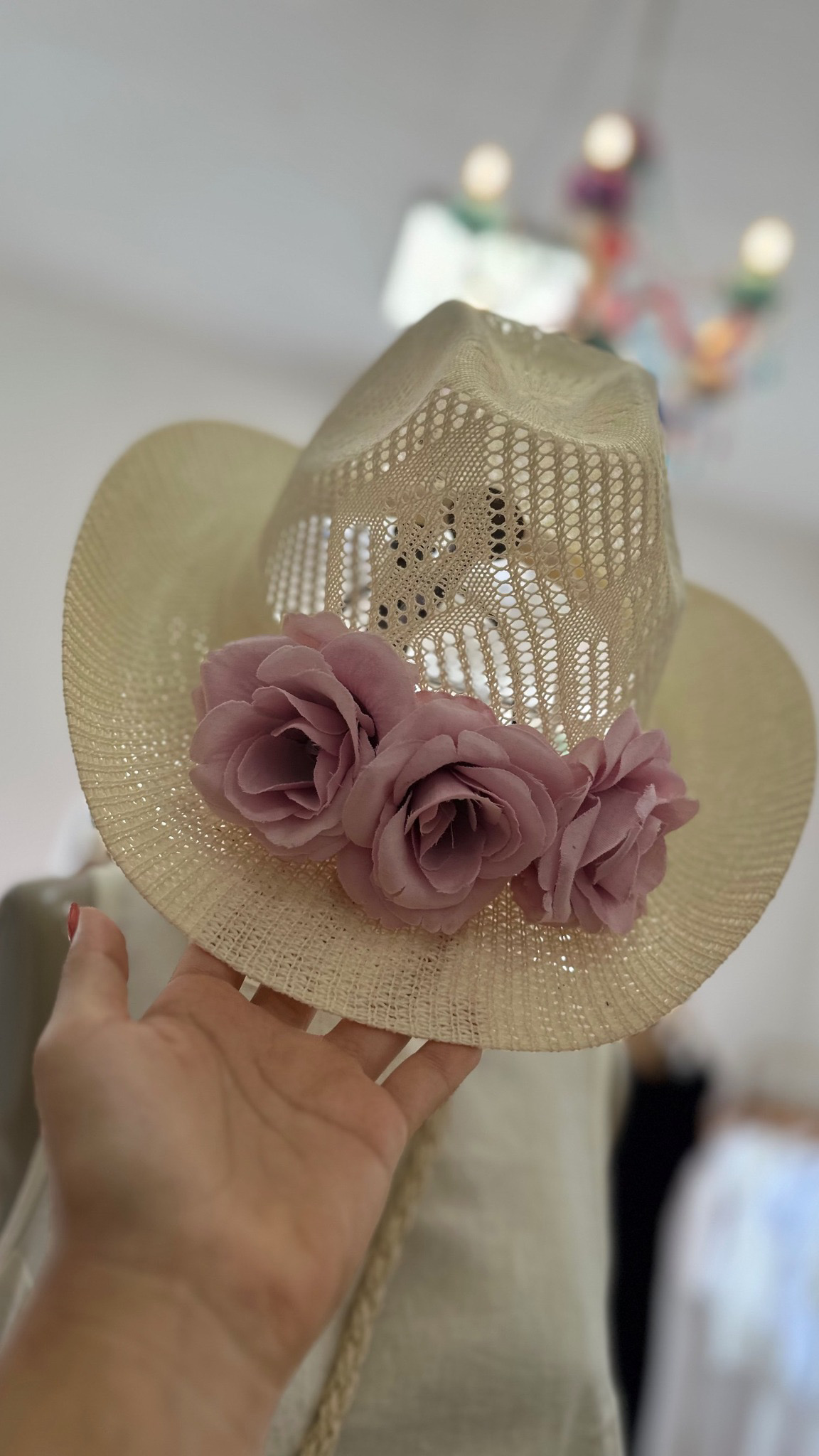 589BD50E-E545-4058-A22C-220B153A1C61