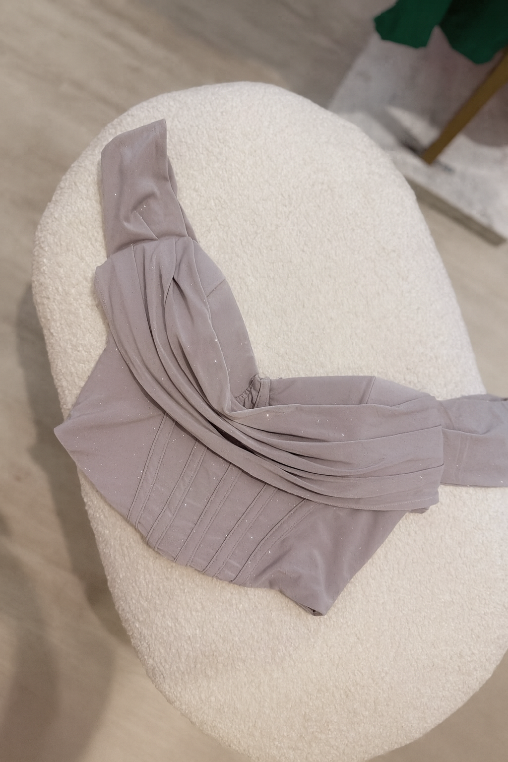 BEF9D5A5-E0E2-4B85-B7D8-1FDA5C5A125E